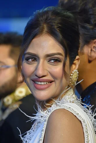 Nusrat Jahan height profile photo