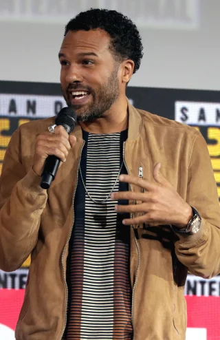 O-T Fagbenle height profile photo