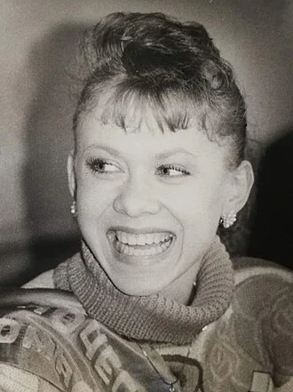 Oksana Baiul height profile photo