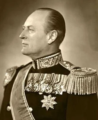 Olav V height profile photo