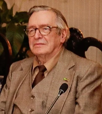 Olavo de Carvalho height profile photo