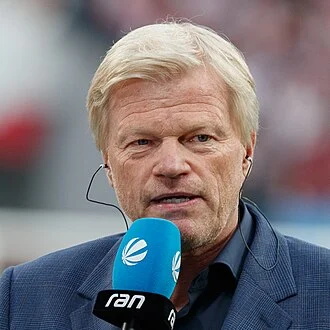 Oliver Kahn height profile photo