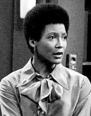 Olivia Cole height profile photo