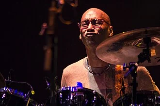 Omar Hakim height profile photo