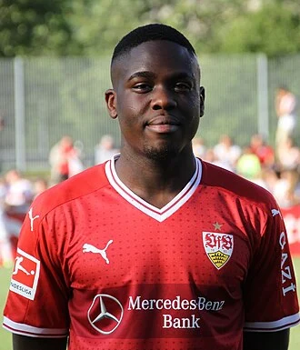 Orel Mangala height profile photo