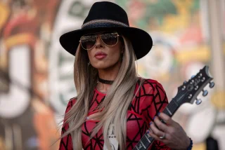 Orianthi height profile photo