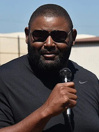 Orlando Pace height profile photo