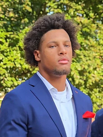 Oronde Gadsden II height profile photo