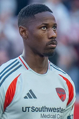 Osaze Urhoghide height profile photo