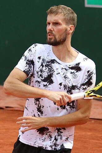 Oscar Otte height profile photo