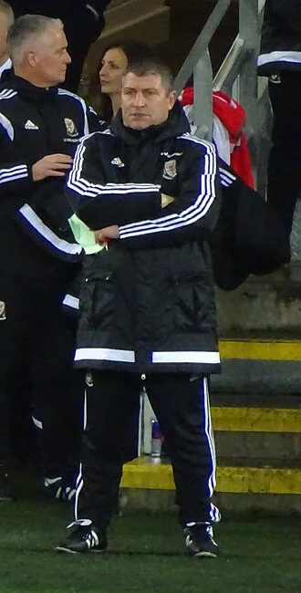 Osian Roberts height profile photo