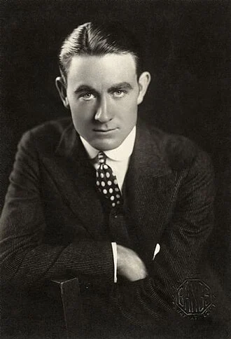 Owen Moore height profile photo