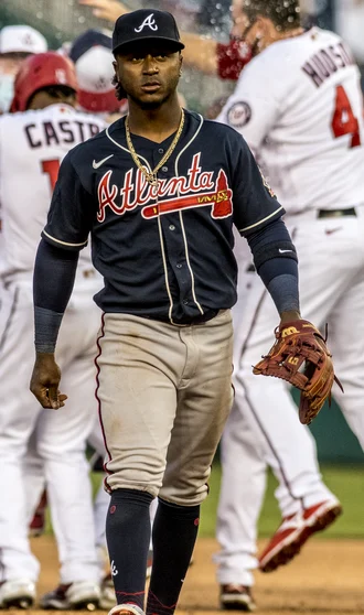 Ozzie Albies height profile photo