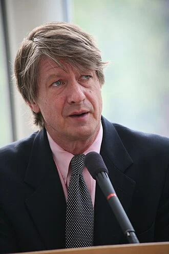 P. J. O'Rourke height profile photo