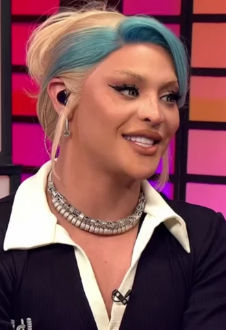 Pabllo Vittar height profile photo