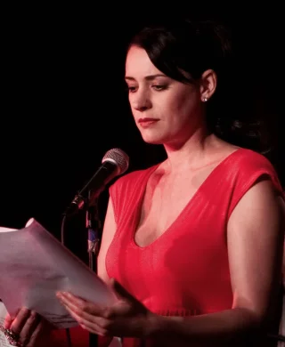 Paget Brewster height profile photo