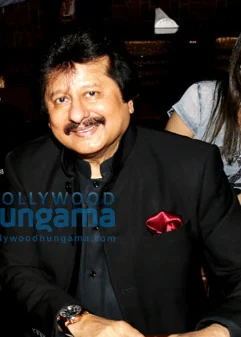 Pankaj Udhas height profile photo