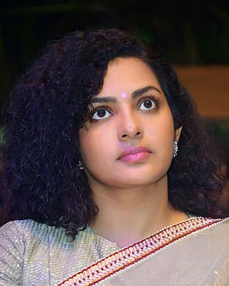 Parvathy Thiruvothu height profile photo