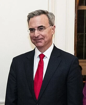Pat Cipollone height profile photo