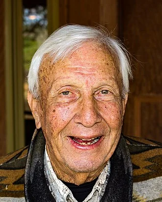 Pat Dye height profile photo