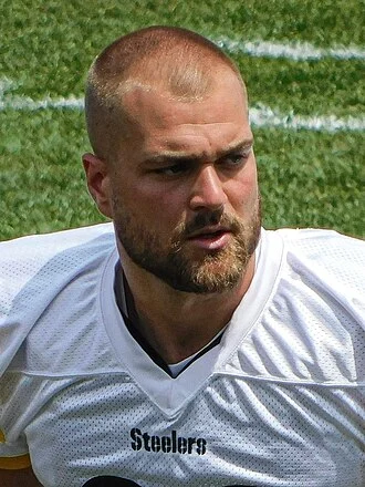 Pat Freiermuth height profile photo