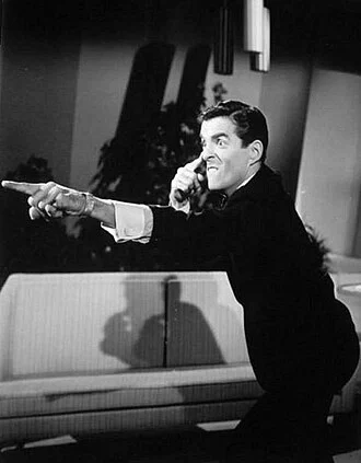 Pat Harrington Jr. height profile photo