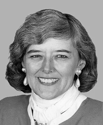 Pat Schroeder height profile photo