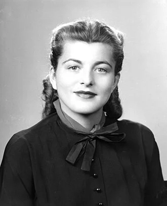 Patricia Kennedy Lawford height profile photo