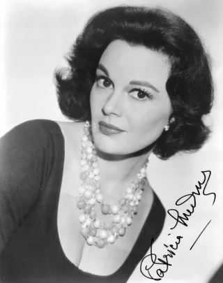 Patricia Medina height profile photo