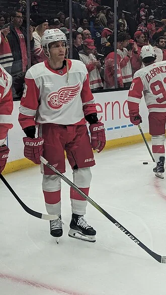 Patrick Kane height profile photo