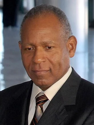 Patrick Manning height profile photo