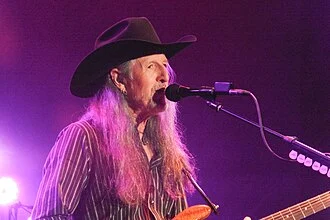 Patrick Simmons height profile photo