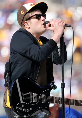 Patrick Stump height profile photo