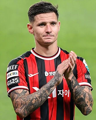Patryk Klimala height profile photo
