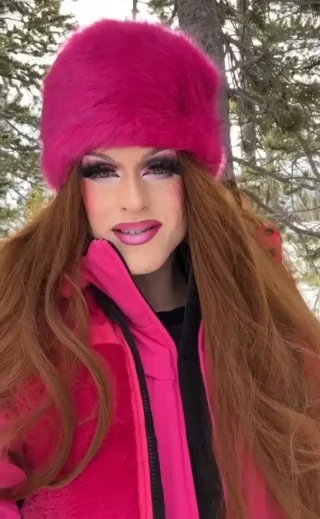 Pattie Gonia height profile photo