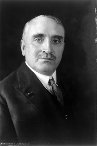 Paul Claudel height profile photo