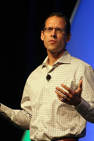 Paul DePodesta height profile photo