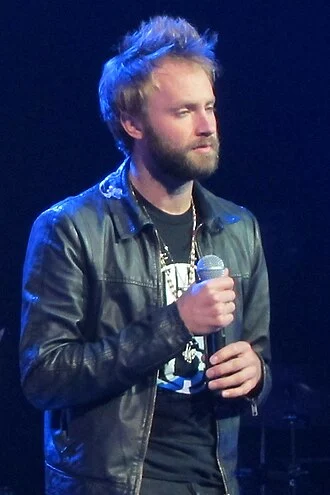 Paul McDonald (musician) height profile photo