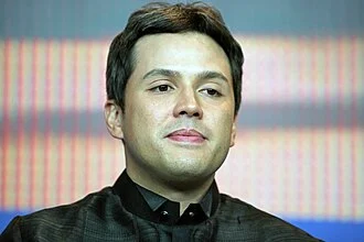 Paul Soriano height profile photo