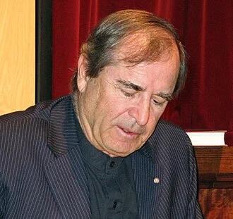 Paul Theroux height profile photo
