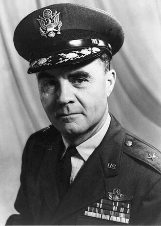 Paul Tibbets height profile photo
