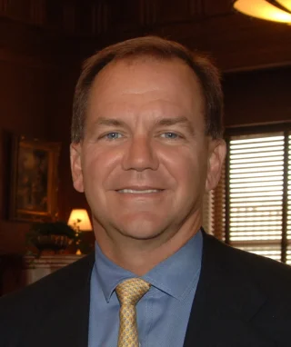 Paul Tudor Jones height profile photo