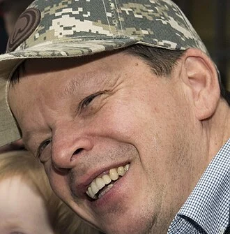 Paul Wahlberg height profile photo