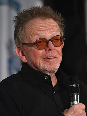 Paul Williams (songwriter) height profile photo