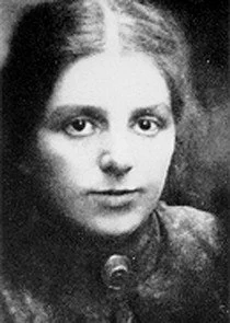 Paula Modersohn-Becker height profile photo