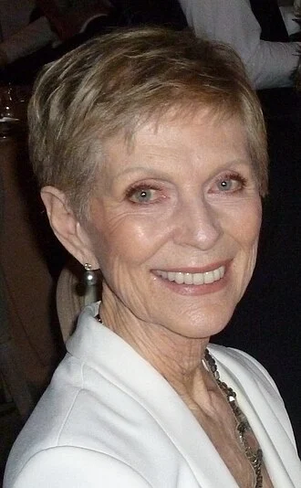 Paulene Stone height profile photo