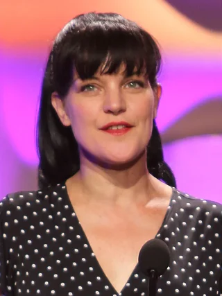 Pauley Perrette height profile photo