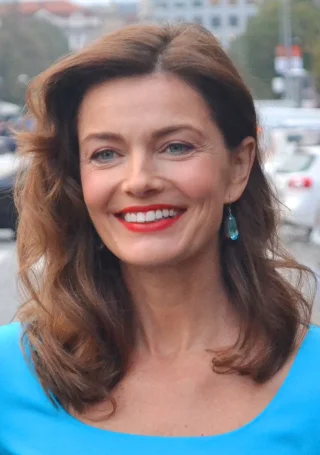 Paulina Porizkova height profile photo