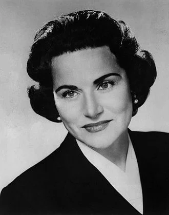 Pauline Phillips height profile photo