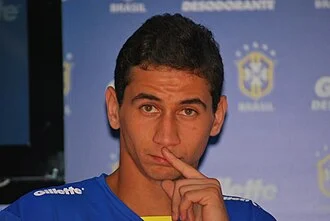 Paulo Henrique Ganso height profile photo